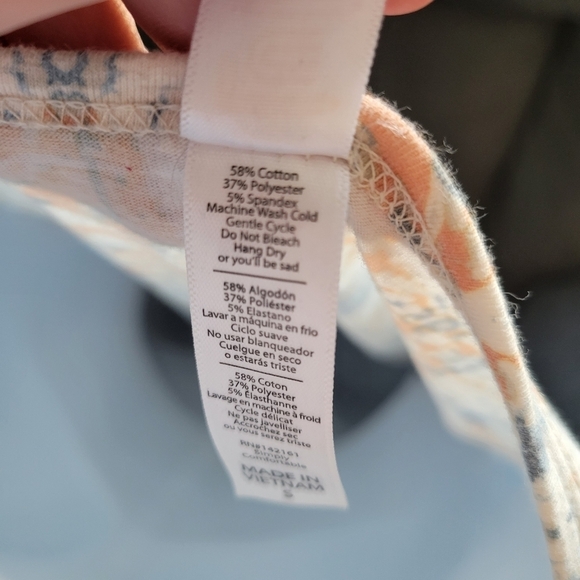 LuLaRoe Small Short Sleeve Blouse Beige Blue Orange Pattern Oversized Fit Tunic - Picture 7 of 7